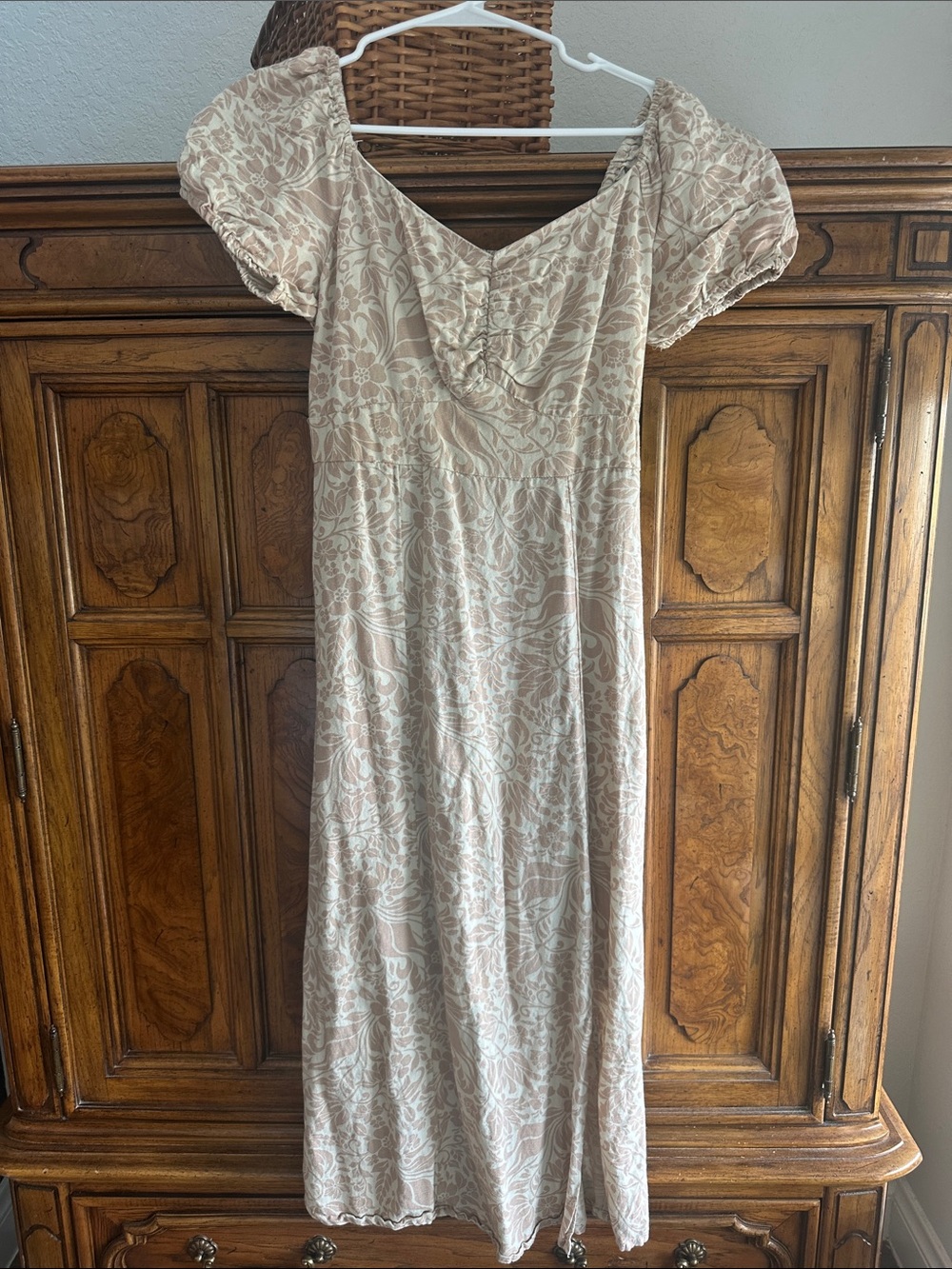 Jessica Simpson Cream and Pale Pink Floral Midi Dress